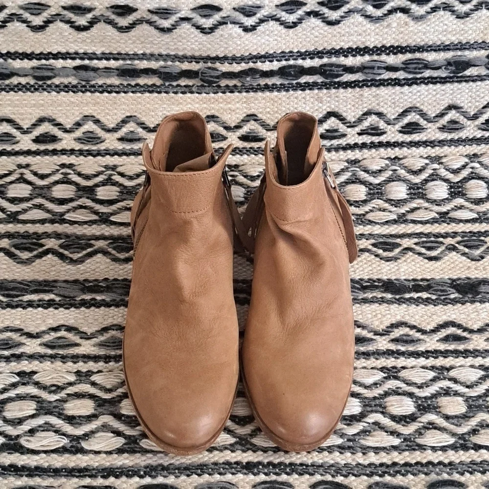 SAM EDELMAN TUCKER LEATHER BOOTIE SIZE WOMAN'S 8